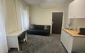 Datri Petite Suite 9